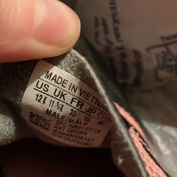 Adidas Soccer Cleats - Picture 9 of 9